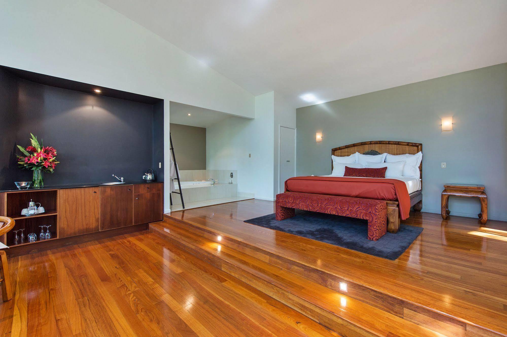 Pethers Rainforest Retreat 5* Mount Tamborine